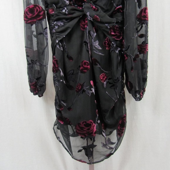 NWT Majorelle XL Revolve Ava Deep V Dress in Black Floral Red Roses Velvet - Picture 5 of 8
